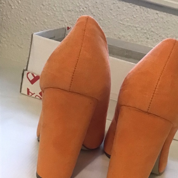 ALBA Orange Peep-Toe Heels - Picture 5 of 6